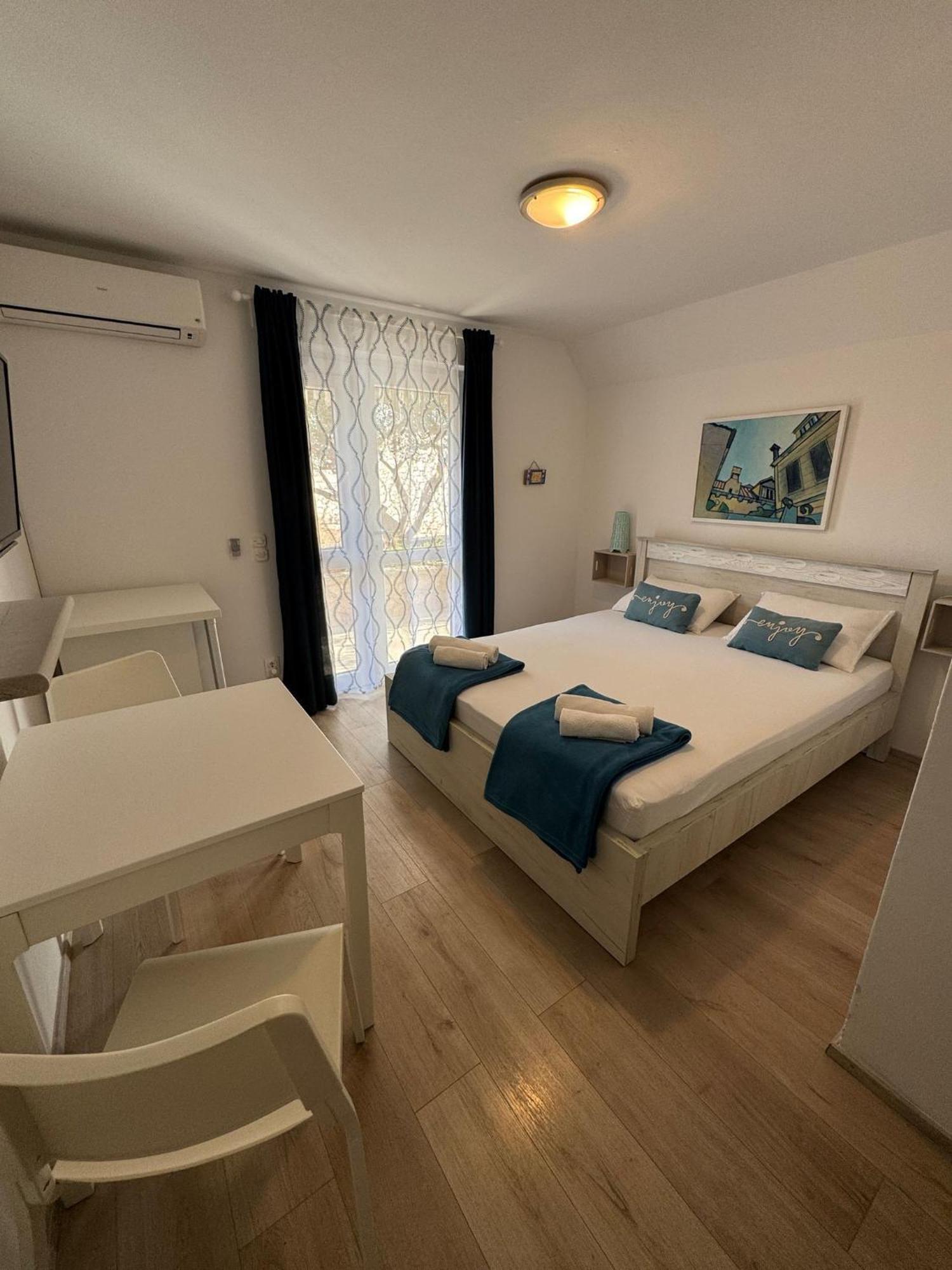 Guest House Kovacevic Hvar Town Extérieur photo
